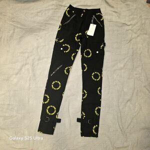 NWT mnml black and yellow M564 Punk Cargo Pants sz 28
